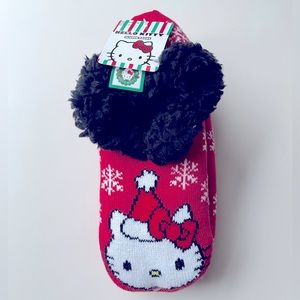 Hello Kitty Ladies Holiday Red Fuzzy Slipper Socks 4-10
